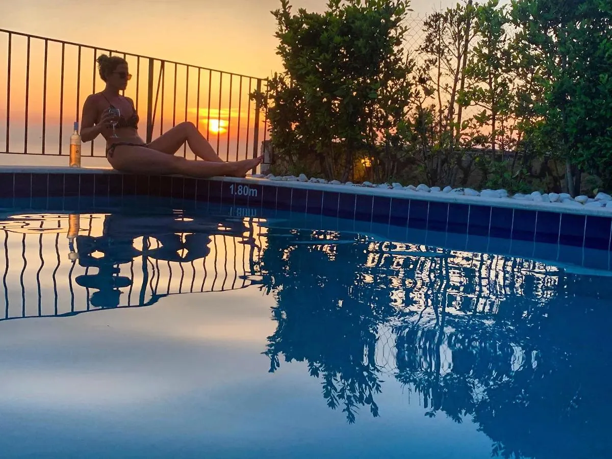 Villa Elia - Of Vigli Villas Khalikeri